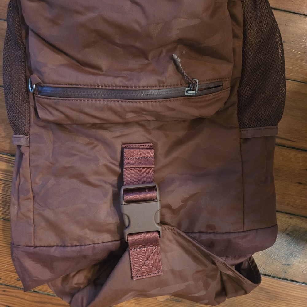 Burgundy Camo Athleta Backpack - Picture 6 of 6